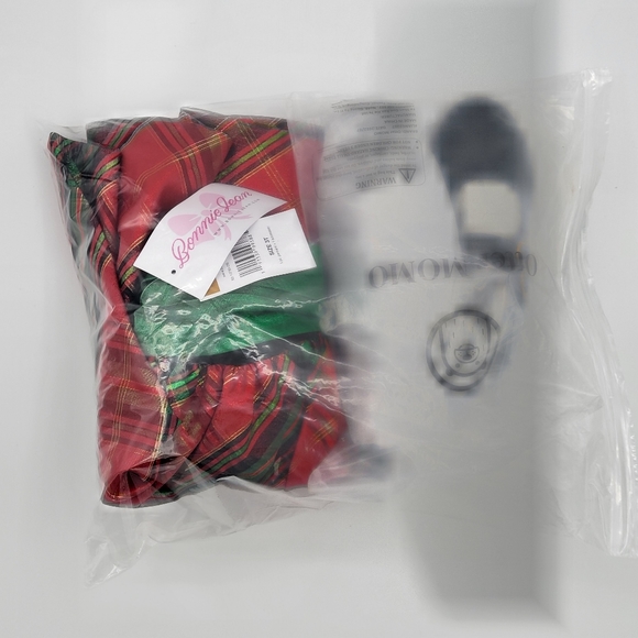 Bonnie Jean holidays dress sz 3T and Otter Momo black shoe sz 12 - Picture 6 of 6